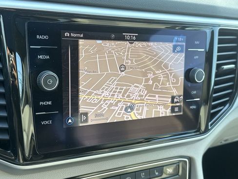 Used 2021 Volkswagen Atlas SEL Premium image 20