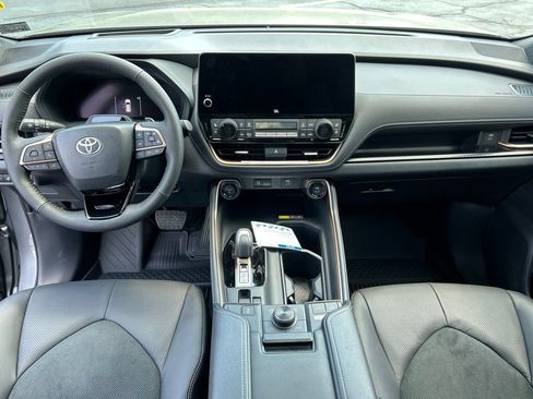 New 2026 Toyota Grand Highlander AWD Hybrid image 12
