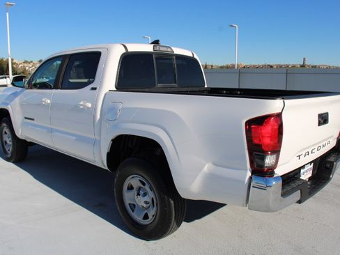 Used 2019 Toyota Tacoma SR5 image 5