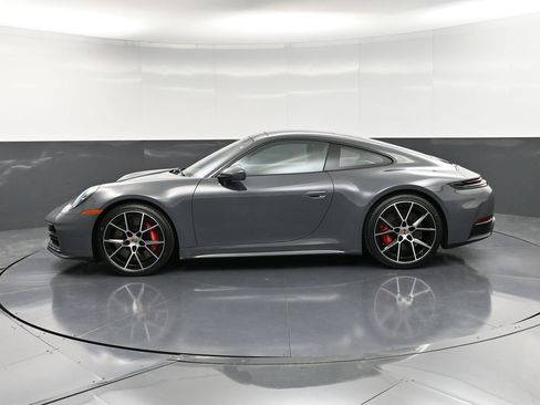 New 2026 Porsche 911 Carrera 4S image 2
