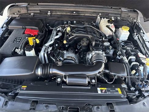 Used 2023 Jeep Gladiator Willys image 20