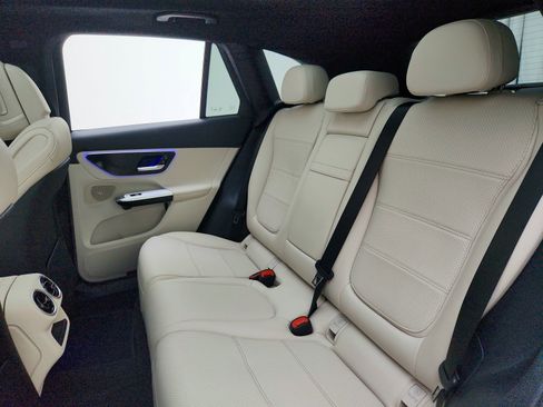 Certified 2025 Mercedes-Benz GLC 300 image 22