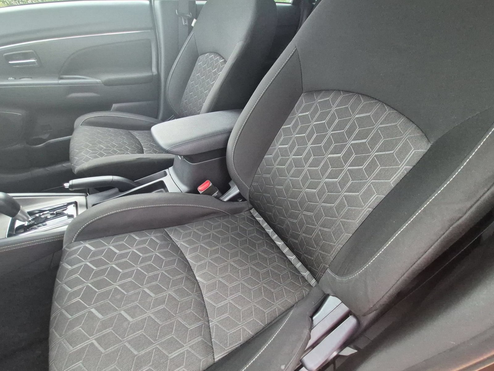 Used 2024 Mitsubishi Outlander Sport AWD image 23