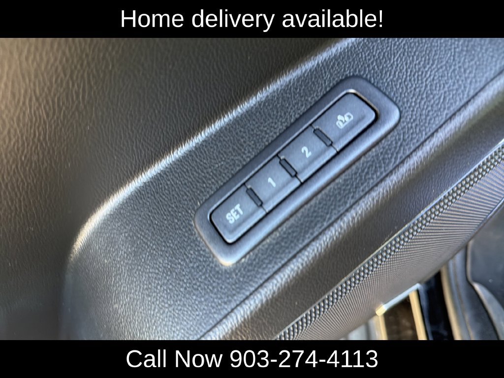 Used 2017 Chevrolet Suburban Premier RWD image 6