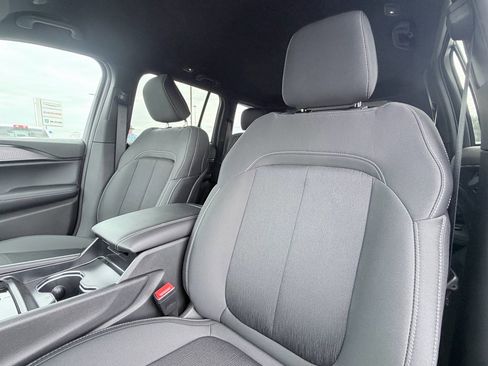 New 2026 Jeep Grand Cherokee Laredo RWD image 20