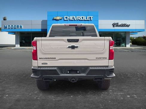 New 2026 Chevrolet Silverado 1500 Custom Trail Boss w/ Dark Appearance Package AWD/4WD image 4