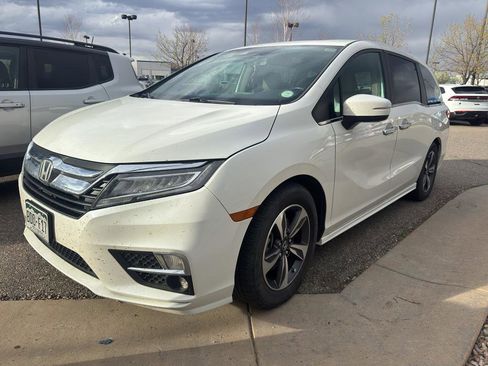 Used 2019 Honda Odyssey Touring image 1