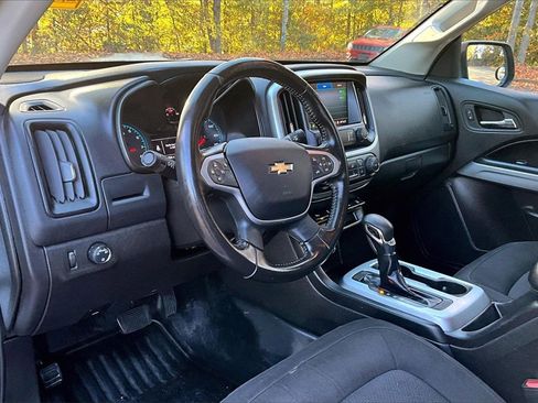 Certified 2022 Chevrolet Colorado LT w/ Fleet Safety Package image 15