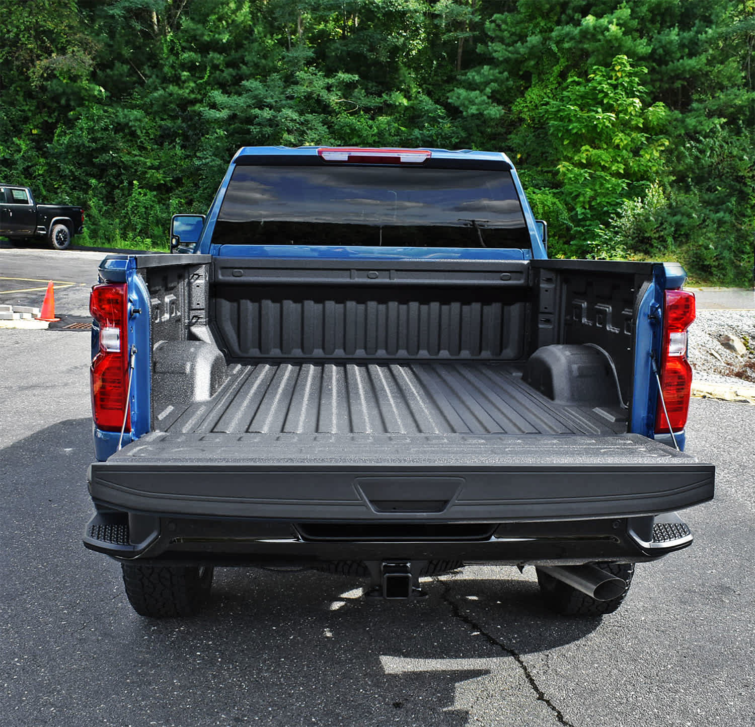 New 2026 Chevrolet Silverado 2500 Custom w/ Custom Value Package AWD/4WD image 8