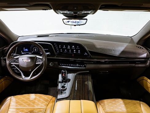 Used 2021 Cadillac Escalade ESV Sport w/ Driver Assist Tech Package image 38