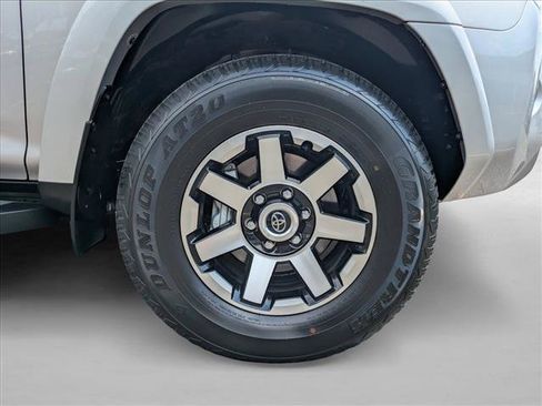 Used 2023 Toyota 4Runner TRD Off-Road Premium w/ Moonroof Package AWD/4WD image 22