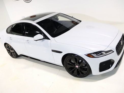 Used 2021 Jaguar XF R-Dynamic SE image 71