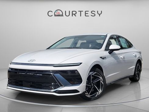 New 2026 Hyundai Sonata SEL image 1