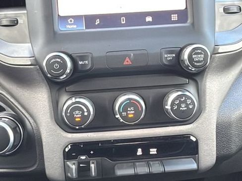 Used 2024 RAM 2500 Tradesman w/ Chrome Appearance Group image 27