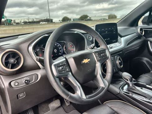 Used 2023 Chevrolet Blazer Premier w/ Enhanced Convenience Package FWD image 15