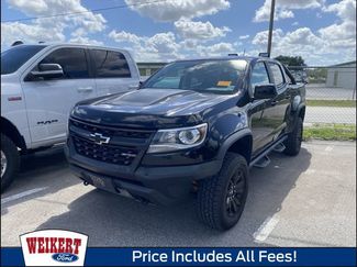 Used 2019 Chevrolet Colorado ZR2 w/ ZR2 Midnight Special Edition AWD/4WD video 1