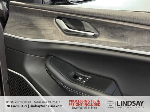New 2025 Jeep Grand Cherokee L Limited w/ Luxury Tech Group II image 14