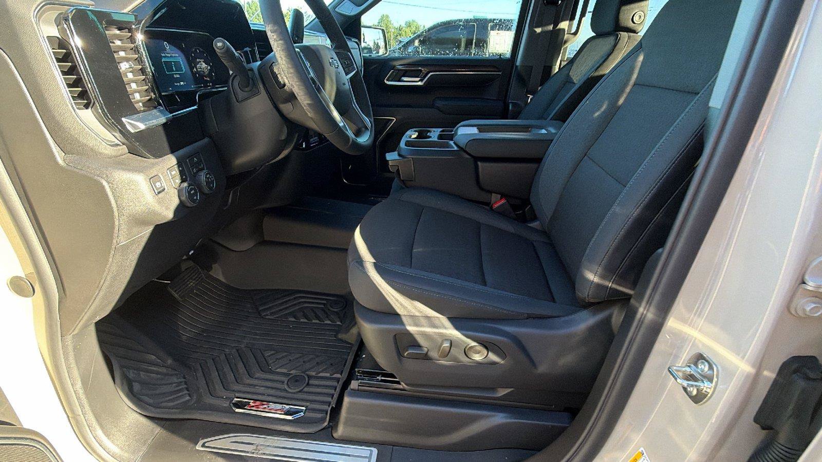 New 2026 Chevrolet Silverado 1500 RST AWD/4WD image 16