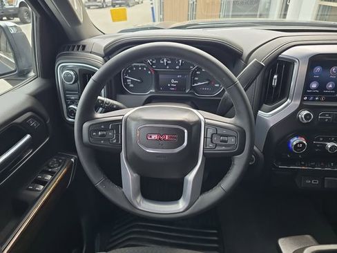 Used 2022 GMC Sierra 1500 SLE image 12