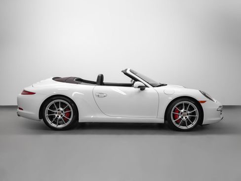 Certified 2014 Porsche 911 Carrera S image 15