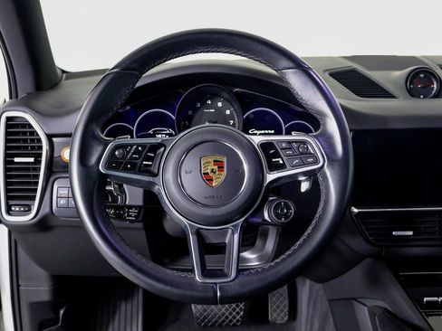 Certified 2023 Porsche Cayenne Platinum Edition AWD/4WD image 10