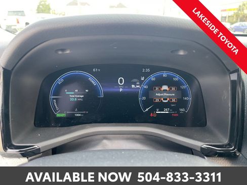 Used 2025 Toyota Camry XLE image 37