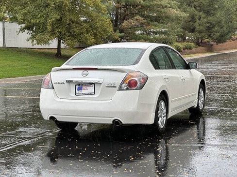 Used 2011 Nissan Altima 2.5 S w/ Special Edition Pkg image 4