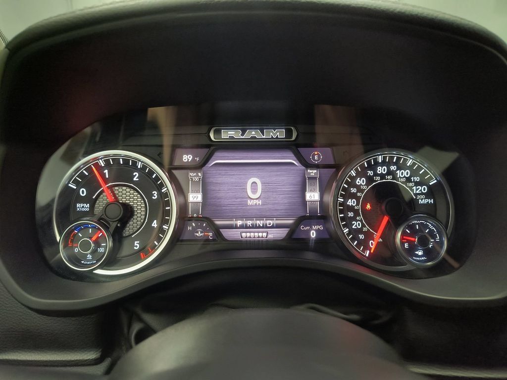 Used 2022 RAM 1500 Laramie AWD/4WD image 18