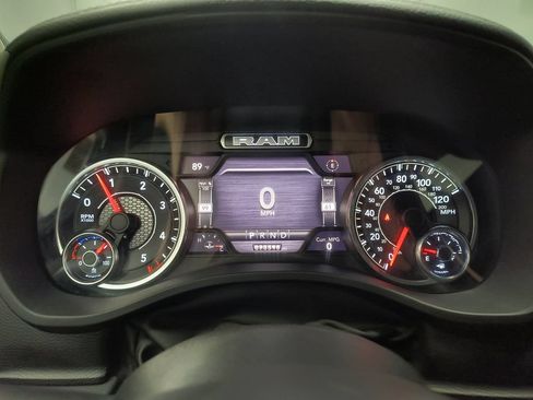 Used 2022 RAM 1500 Laramie AWD/4WD image 18