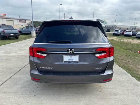 Certified 2024 Honda Odyssey Elite image 6