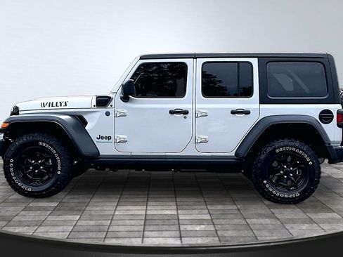 Used 2023 Jeep Wrangler Unlimited w/ 8.4" Radio Group AWD/4WD image 4