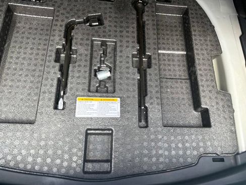 Used 2023 Lexus ES 350 w/ Accessory Package (Z1) FWD image 40