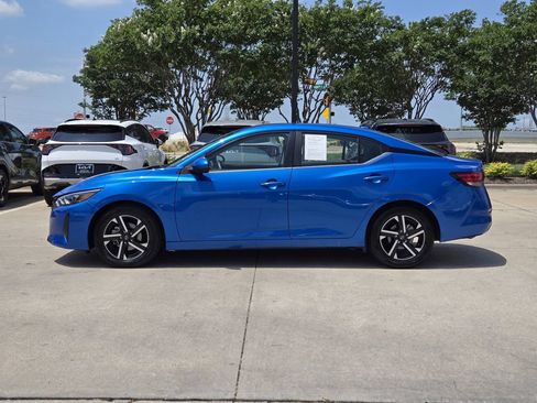 Used 2025 Nissan Sentra SV FWD image 12