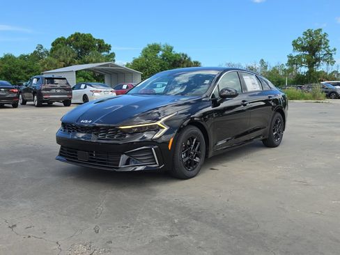 New 2026 Kia K5 LXS FWD image 4