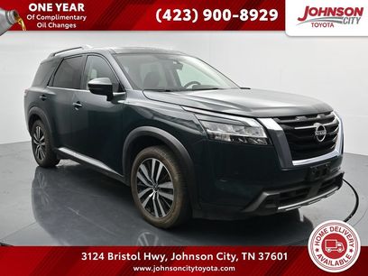 Used 2023 Nissan Pathfinder Platinum w/ Cargo Package