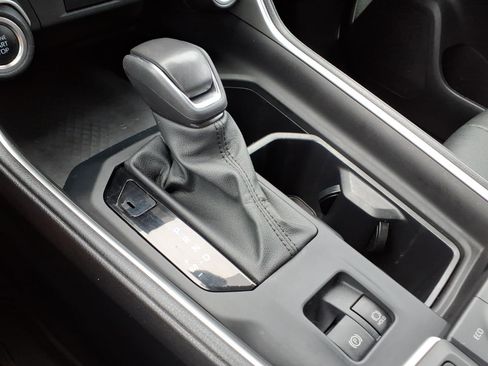 Used 2024 Toyota Grand Highlander XLE FWD image 31