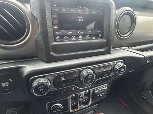 Used 2021 Jeep Wrangler Unlimited Sport image 17
