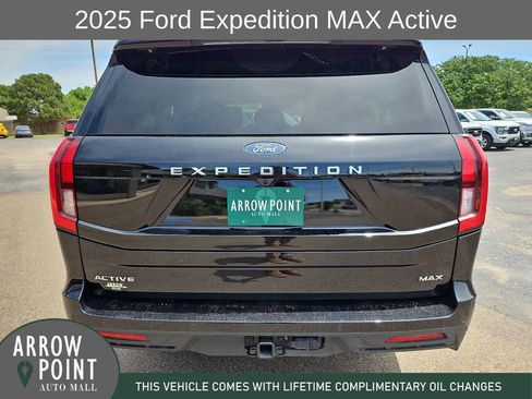 Used 2025 Ford Expedition Max Active AWD/4WD image 10