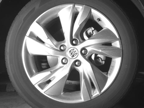 Used 2025 Buick Encore GX Preferred AWD/4WD image 16