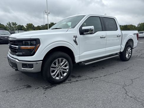 Used 2025 Ford F150 XLT w/ Equipment Group 302A MID AWD/4WD image 9
