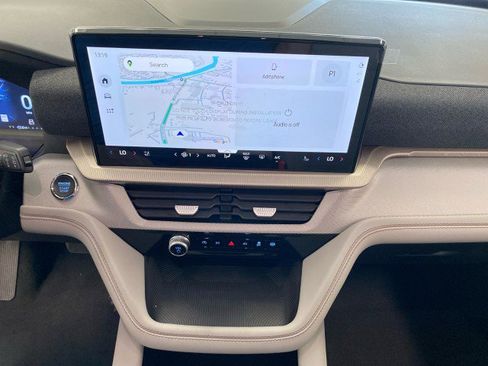 New 2025 Ford Explorer Active w/ Active Comfort Package image 23