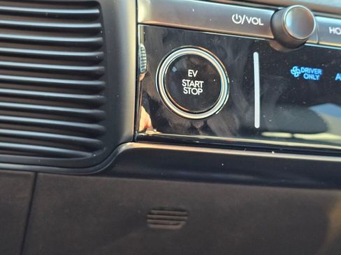 New 2025 Hyundai Ioniq 5 XRT image 26