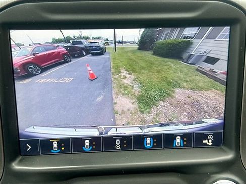 Used 2019 GMC Sierra 1500 Denali w/ Technology Package AWD/4WD image 14