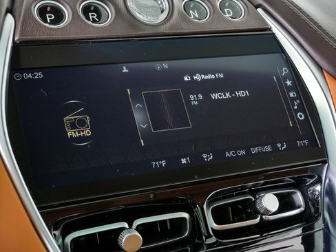 Used 2021 Aston Martin DBX AWD/4WD image 15