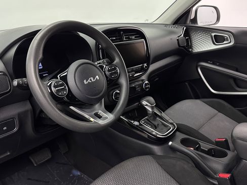 Used 2023 Kia Soul S image 10