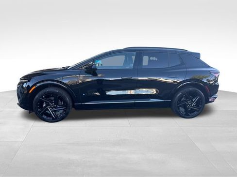 Certified 2024 Chevrolet Equinox EV RS FWD image 2
