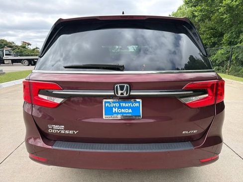 Used 2021 Honda Odyssey Elite image 4