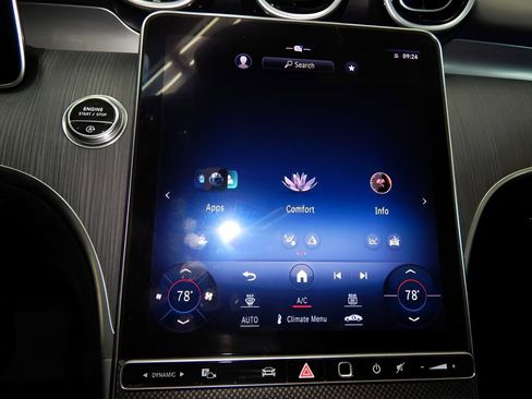 Used 2025 Mercedes-Benz C 300 4MATIC Sedan image 25