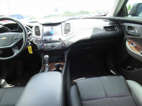Used 2014 Chevrolet Impala LT FWD image 14