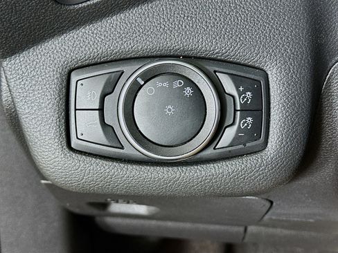 Used 2017 Ford Escape SE w/ Equipment Group 201A image 17